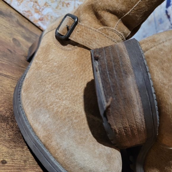 UGG Women's Brown Chaney Winter Moto Boots, Size 9. - Picture 10 of 11